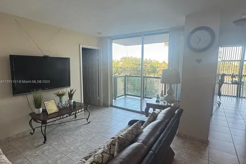 11750 SW 18th St # 1, Miami FL 33175