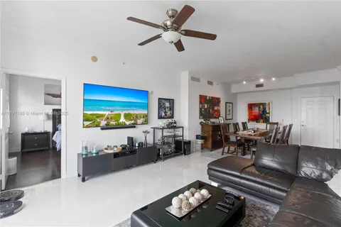 2401 NE 65th St # 603, Fort Lauderdale FL 33308