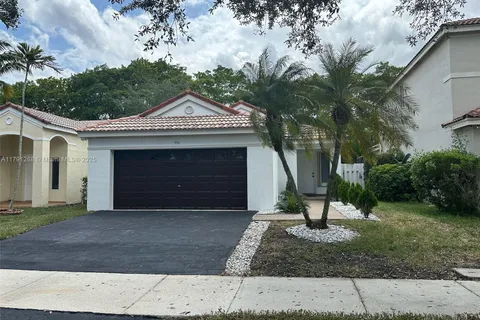 591 Talavera Rd, Weston FL 33326
