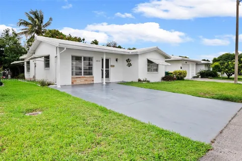 5810 NW 82nd Ter, Tamarac FL 33321