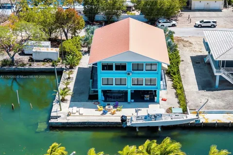 26 Corrine Pl, Key Largo FL 33037