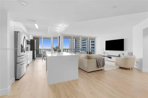 21055 Yacht Club Dr # 2203, Aventura FL 33180