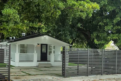 1829 NW 62nd Ter, Miami FL 33147