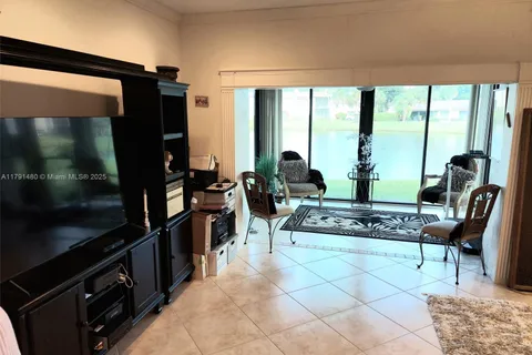 21338 Juego Cir # 11C, Boca Raton FL 33433