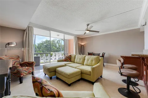 15 S Golfview Rd # 302, Lake Worth FL 33460