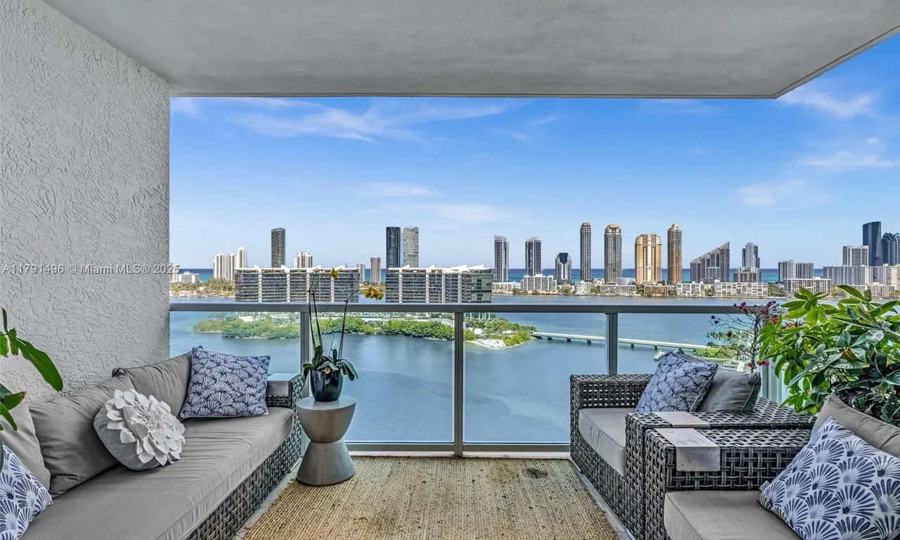 3201 NE 183rd St # 2102, Aventura FL 33160