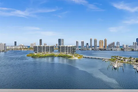 3201 NE 183rd St # 2102, Aventura FL 33160