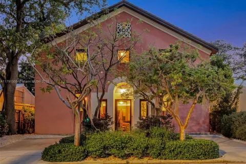 2760 Kirk St, Coconut Grove FL 33133
