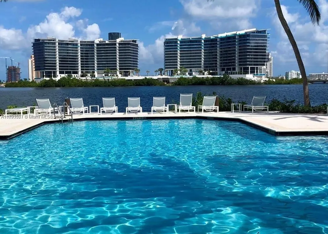 3115 NE 184th St # 4303, Aventura FL 33160