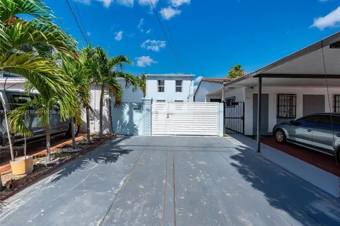 7000 W 15th Ct, Hialeah FL 33014