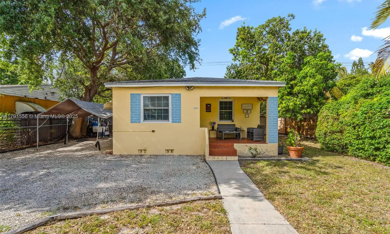 1245 NW 117th St, Miami FL 33167