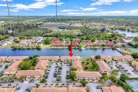 530 NW 214th St # 9, Miami Gardens FL 33169