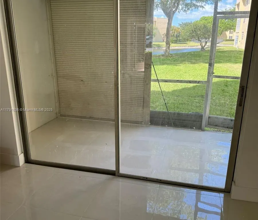 5980 NW 64th # 105, Tamarac FL 33319