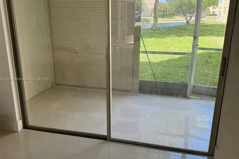 5980 NW 64th # 105, Tamarac FL 33319