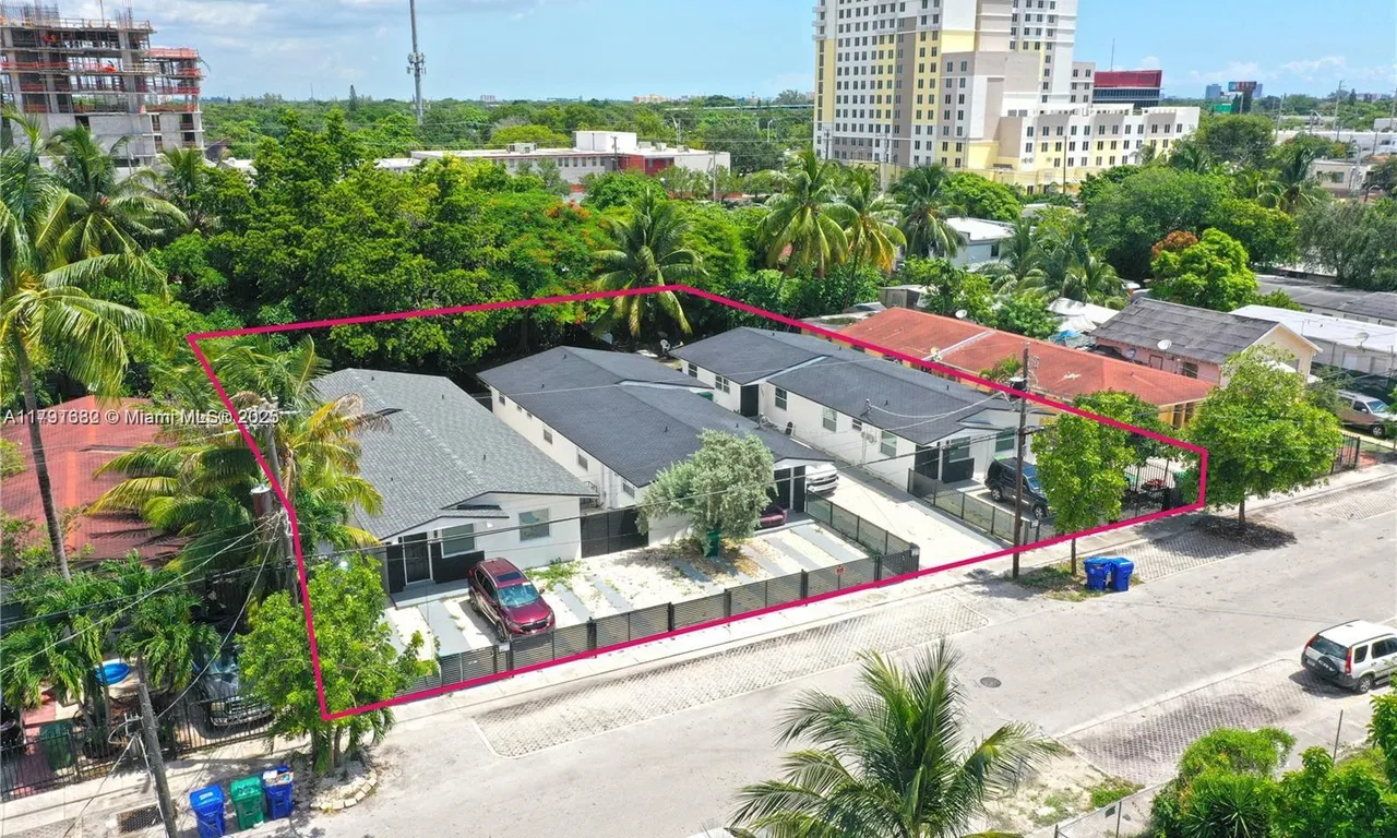 1441 NW 34th St, Miami FL 33142