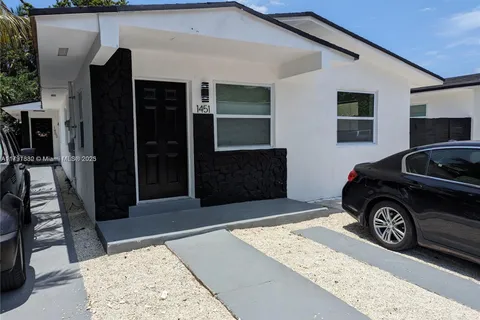 1441 NW 34th St, Miami FL 33142