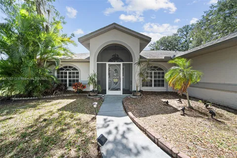 100 OAK KNOLLS CIRCLE, Sebring FL 33876