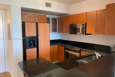 2775 NE 187th St # 311, Aventura FL 33180