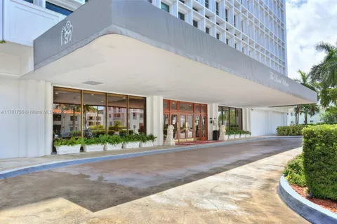 700 Biltmore Way # 212, Coral Gables FL 33134