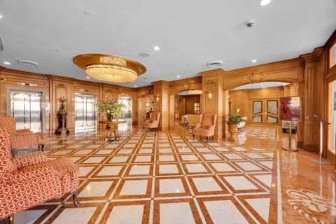 700 Biltmore Way # 212, Coral Gables FL 33134