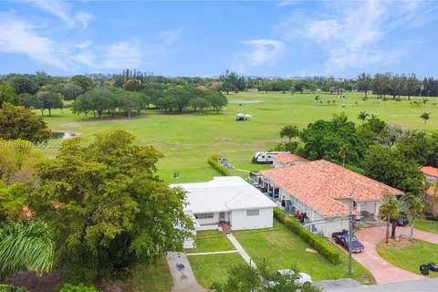 1025 Hunting Lodge Dr, Miami Springs FL 33166