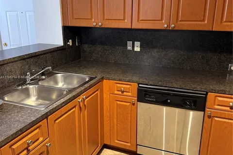 2123 Renaissance Blvd # 207, Miramar FL 33025
