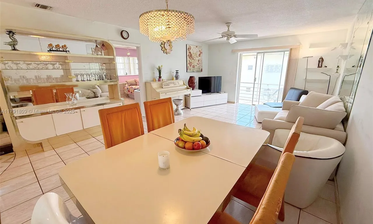 1355 NE 167th St # 302, Miami FL 33162