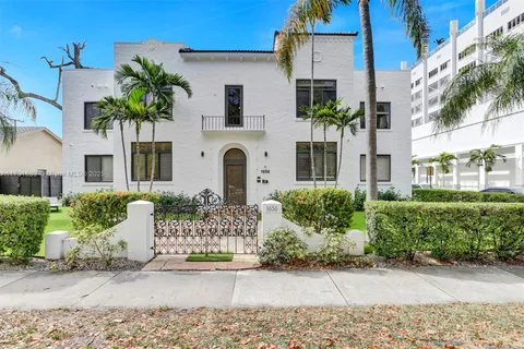 1656 Polk St # 1, Hollywood FL 33020