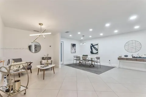16720 SW 276th St, Homestead FL 33031
