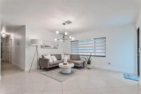 16720 SW 276th St, Homestead FL 33031