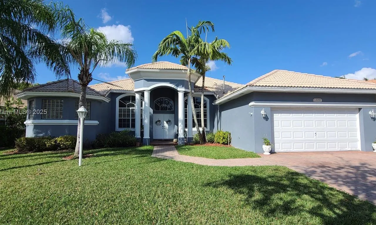13955 NW 22nd Ct, Pembroke Pines FL 33028
