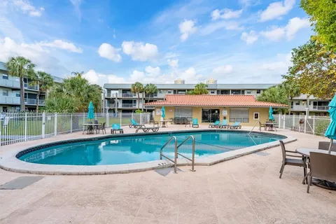 250 Layne Blvd # 312, Hallandale Beach FL 33009