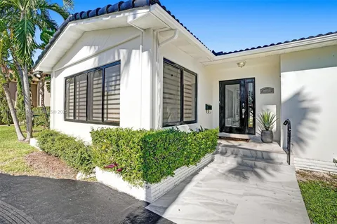 1355 Madison St, Hollywood FL 33019