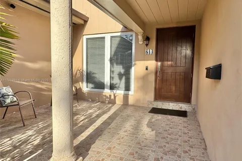 814 Capri St, Coral Gables FL 33134