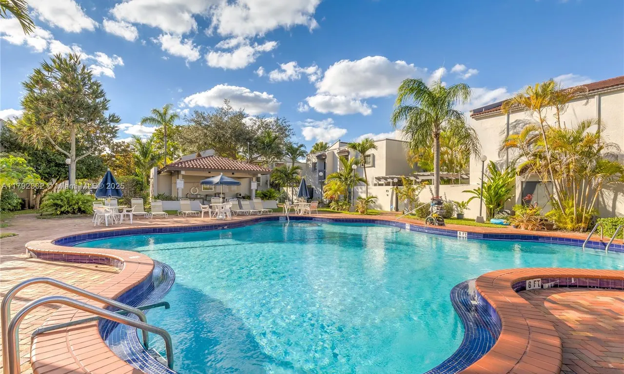 4730 SW 67th Ave # I1, Miami FL 33155
