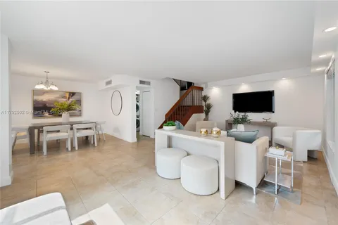 4730 SW 67th Ave # I1, Miami FL 33155