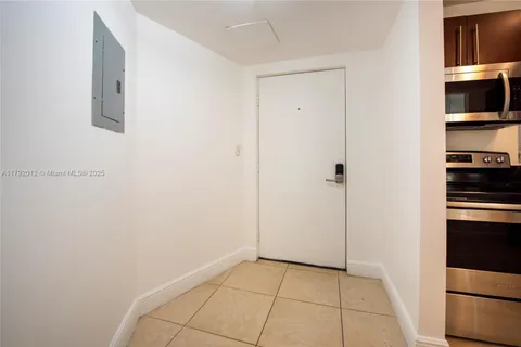 4147 Stirling Rd # 205, Dania Beach FL 33314