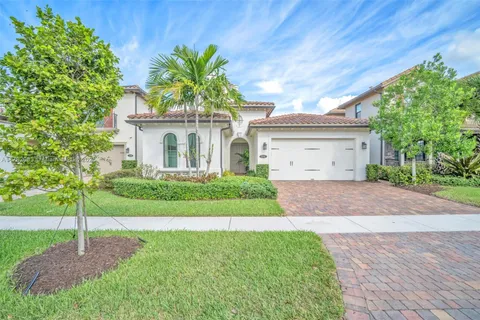 1291 SW 113th Way, Pembroke Pines FL 33025