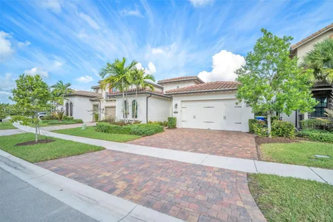1291 SW 113th Way, Pembroke Pines FL 33025