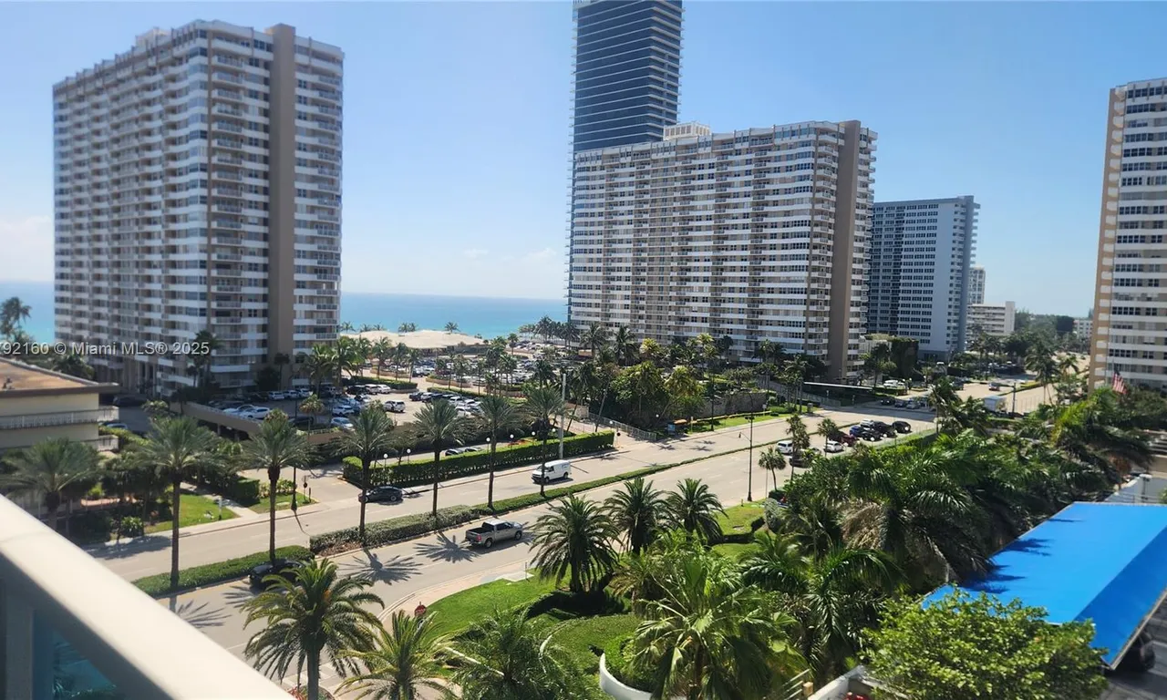1945 S Ocean Dr # 702, Hallandale Beach FL 33009