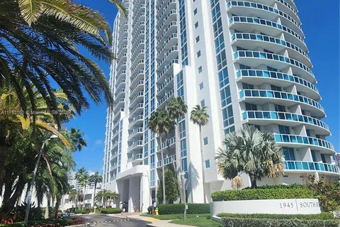 1945 S Ocean Dr # 702, Hallandale Beach FL 33009