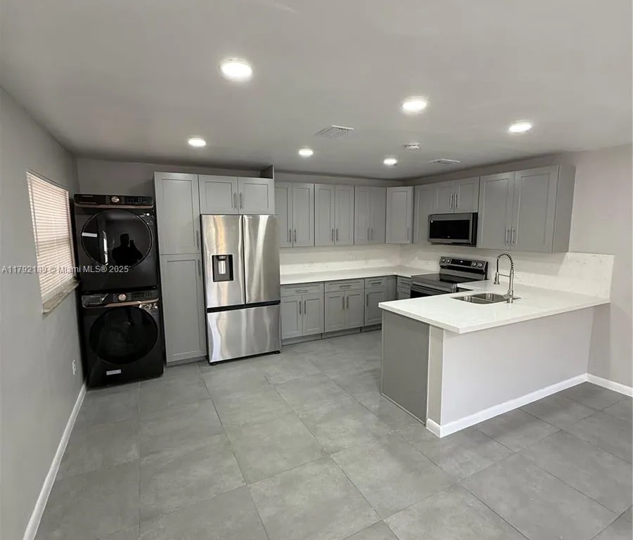 4111 Stirling Rd # 109, Dania Beach FL 33314
