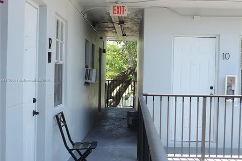 3615 Thomas Ave # 11, Miami FL 33133