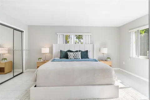 335 SW 20th St # 2, Fort Lauderdale FL 33315