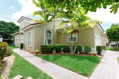 1640 NE 37th Ave, Homestead FL 33033