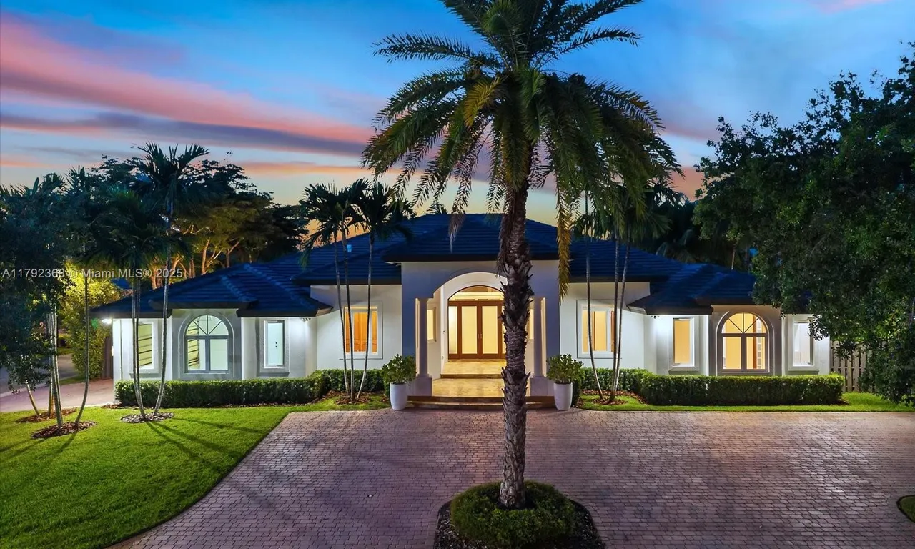 9463 SW 123rd Ter, Miami FL 33176