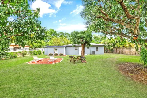13320 N Miami Ave, Miami FL 33168