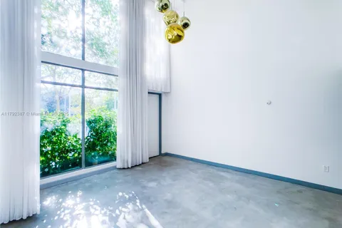 163 N Shore Dr # 5, Miami Beach FL 33141