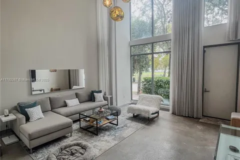 163 N Shore Dr # 5, Miami Beach FL 33141