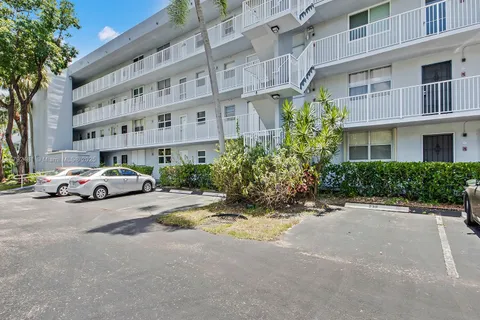 108 Royal Park Dr # 3G, Oakland Park FL 33309